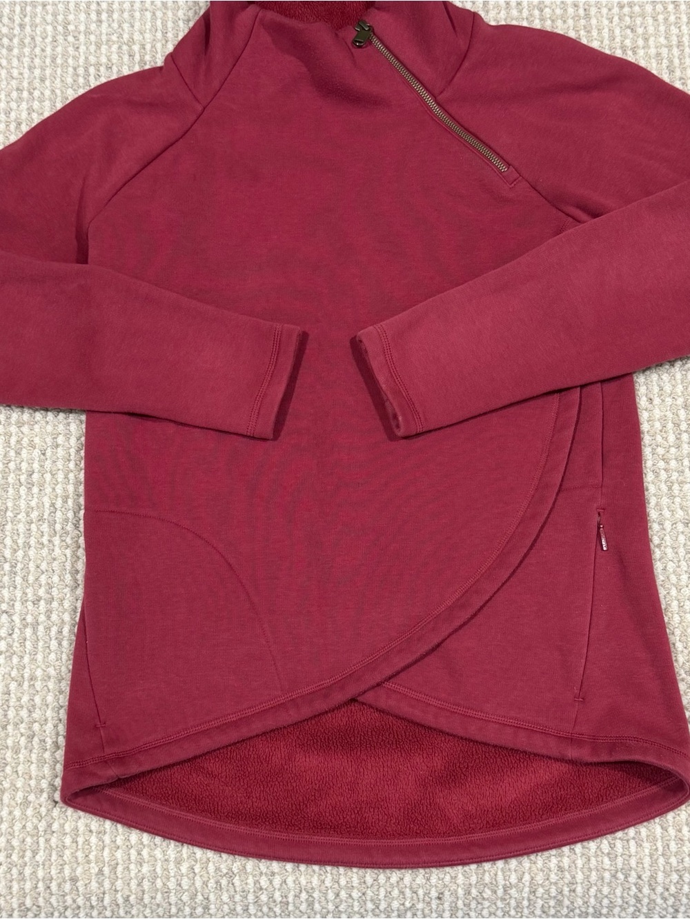 Athleta Cozy Karma 1/2 Zip Fleece Pullover Sweatshirt Womens Size Small Burgundy